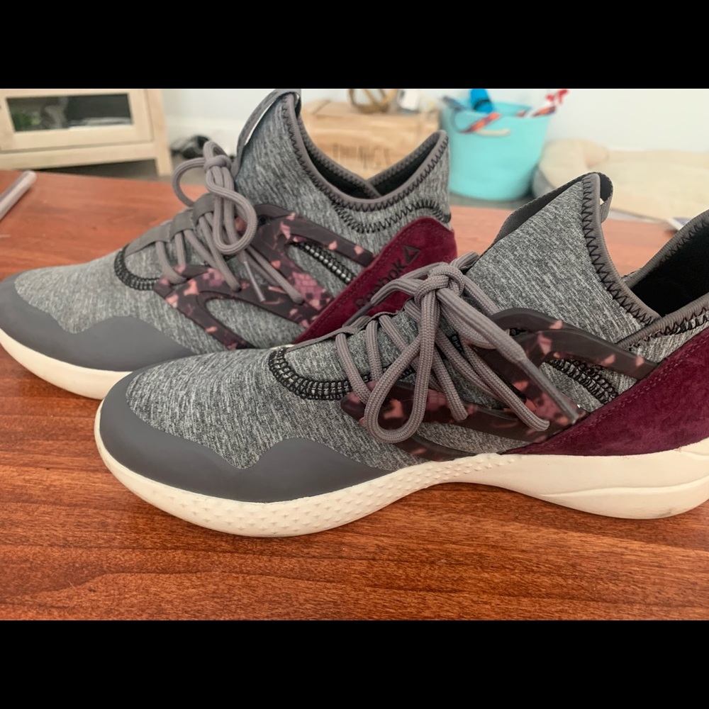 Great condition Reebok sneakers size 7.5
